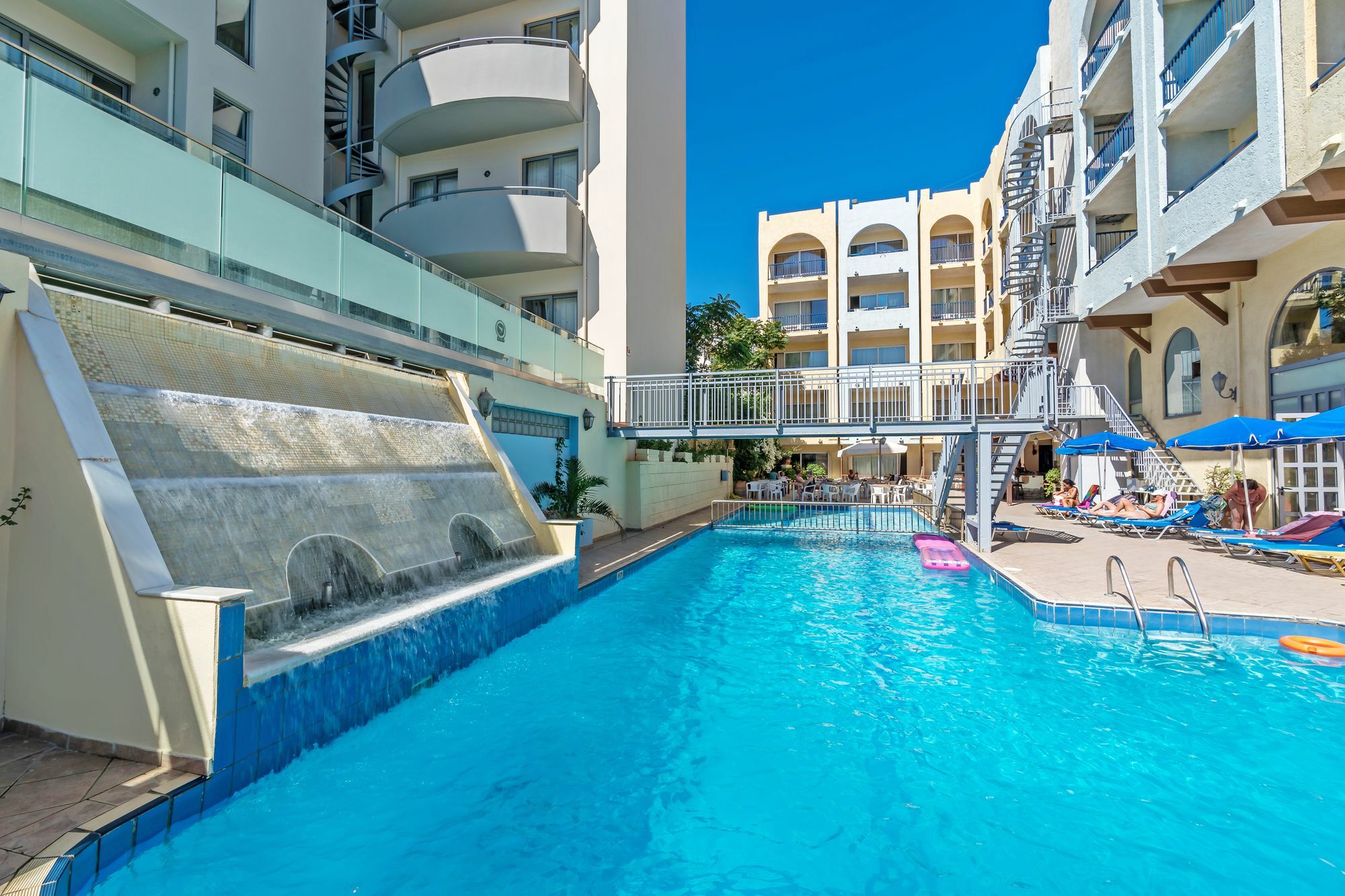 Icarus Suites & Apartments By "Lefkoniko" Rethymno Exteriör bild
